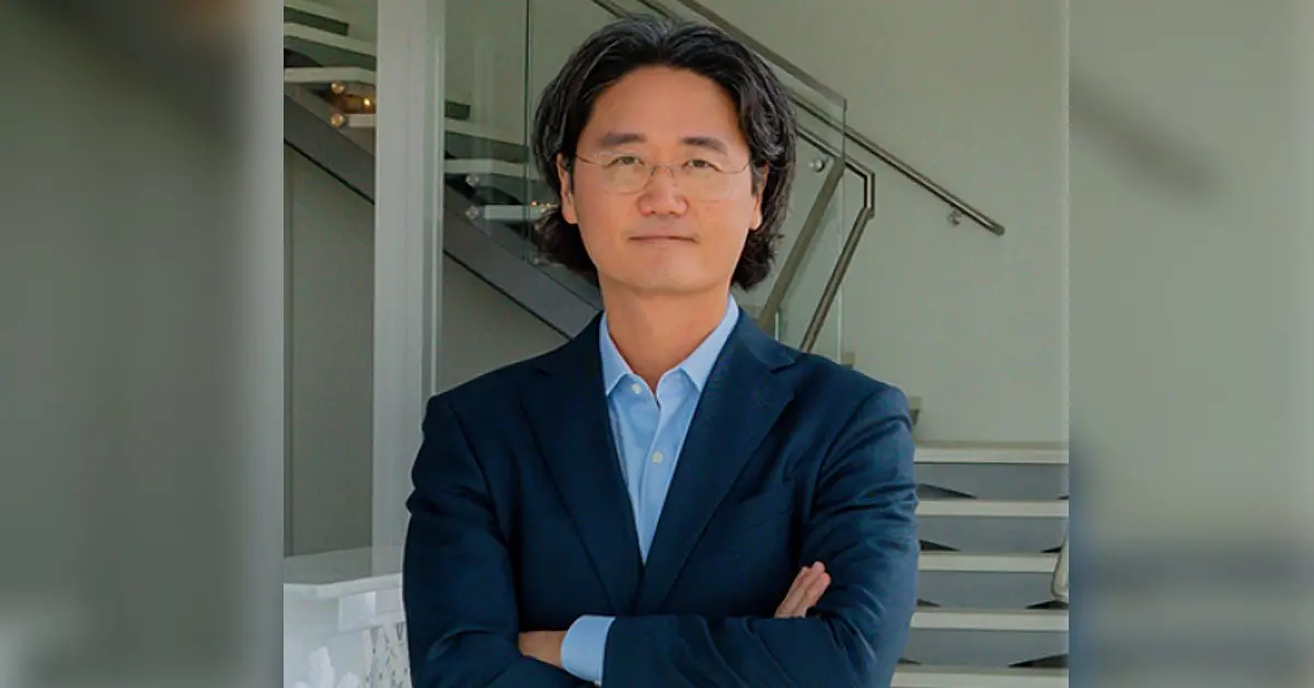 Dr. Lee Portfolio Shot